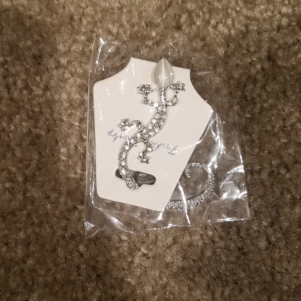 Gecko Ear Cuff - Picture 3 of 3